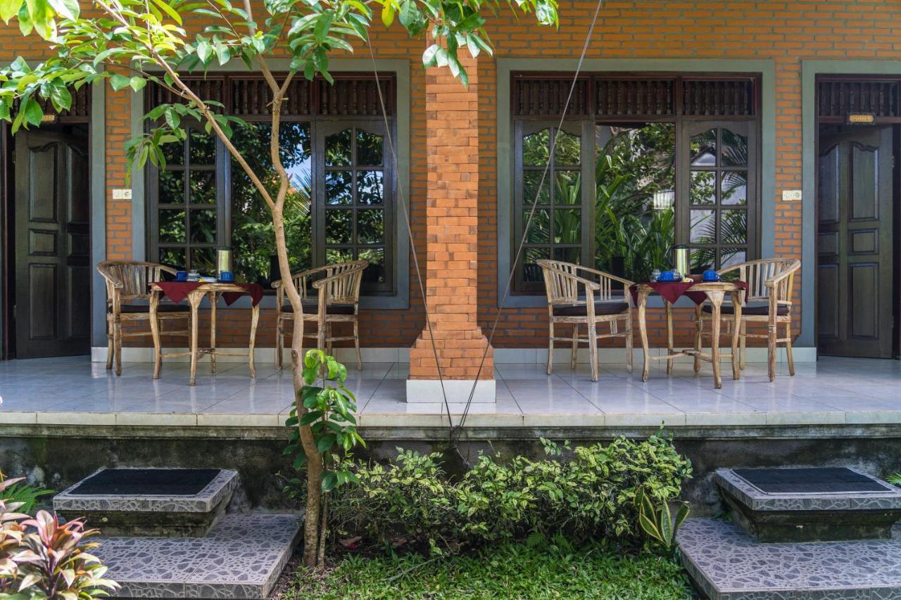 Adi Santia Bungalows Ubud  Bagian luar foto
