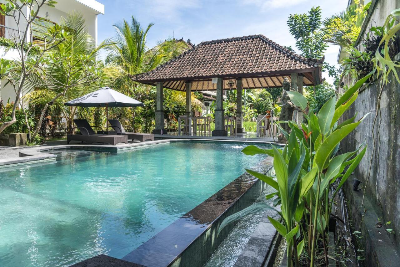 Adi Santia Bungalows Ubud  Bagian luar foto
