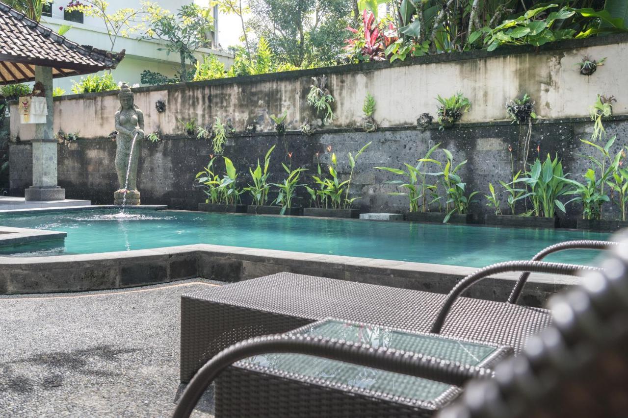 Adi Santia Bungalows Ubud  Bagian luar foto