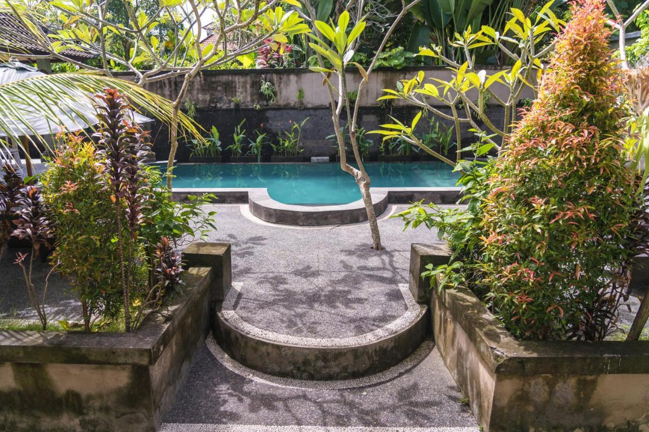 Adi Santia Bungalows Ubud  Bagian luar foto