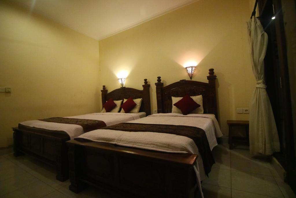 Adi Santia Bungalows Ubud  Bagian luar foto